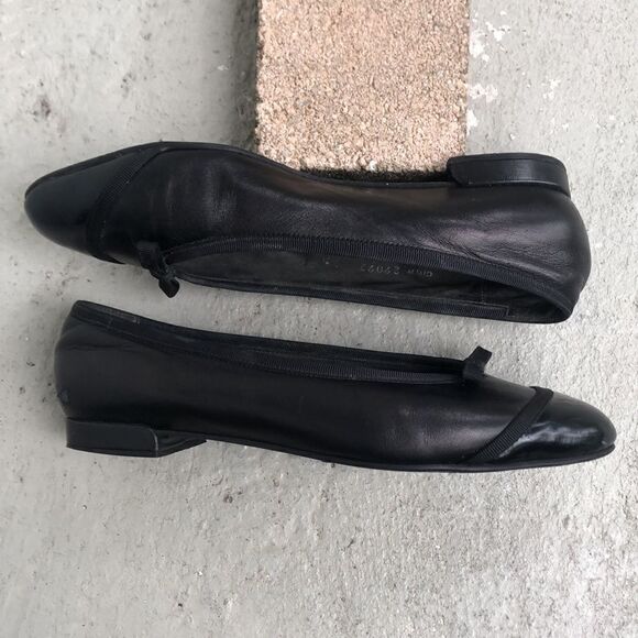 Stuart Weitzman flats - Picture 3 of 7